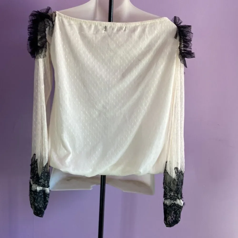Google It Women’s Blouse Size Small White Black Trim Long Sleeve Top